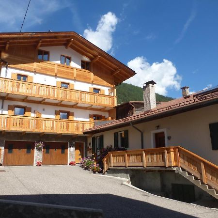 Apartamento Casa Dorich Pozza di Fassa Exterior foto